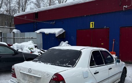 Mercedes-Benz C-Класс, 1994 год, 290 000 рублей, 3 фотография