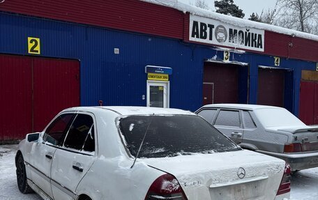 Mercedes-Benz C-Класс, 1994 год, 290 000 рублей, 2 фотография