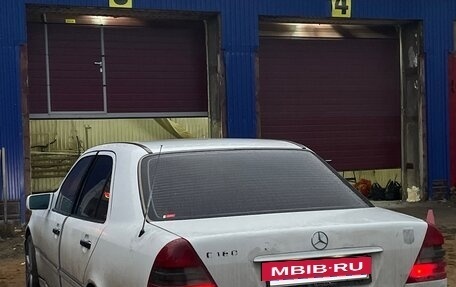 Mercedes-Benz C-Класс, 1994 год, 290 000 рублей, 8 фотография