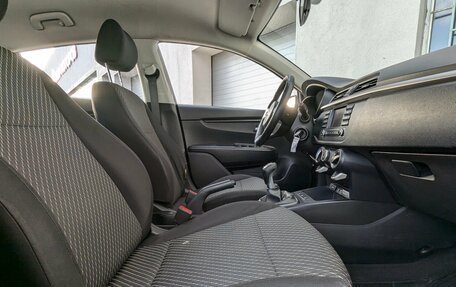 KIA Rio IV, 2017 год, 875 000 рублей, 23 фотография