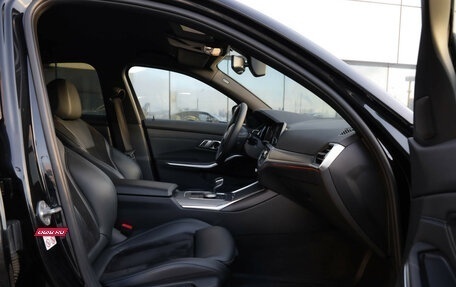 BMW 3 серия, 2019 год, 3 699 000 рублей, 31 фотография