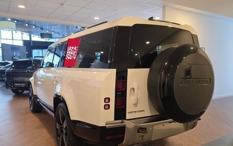 Land Rover Defender II, 2022 год, 11 900 000 рублей, 2 фотография