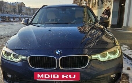 BMW 3 серия, 2017 год, 2 050 000 рублей, 2 фотография