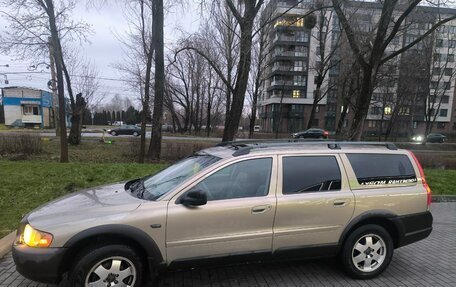 Volvo V70 III рестайлинг, 2002 год, 685 000 рублей, 1 фотография