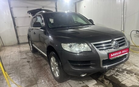 Volkswagen Touareg III, 2010 год, 1 450 000 рублей, 1 фотография