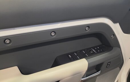 Land Rover Defender II, 2022 год, 11 900 000 рублей, 11 фотография