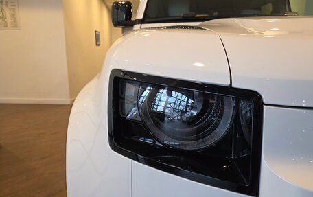 Land Rover Defender II, 2022 год, 11 900 000 рублей, 7 фотография