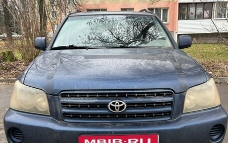 Toyota Highlander III, 2002 год, 850 000 рублей, 1 фотография