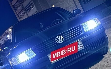 Volkswagen Passat B5+ рестайлинг, 1998 год, 460 000 рублей, 1 фотография