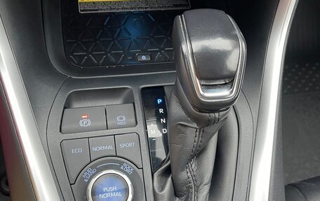 Toyota RAV4, 2021 год, 3 950 000 рублей, 15 фотография