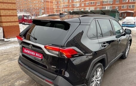 Toyota RAV4, 2021 год, 3 950 000 рублей, 13 фотография