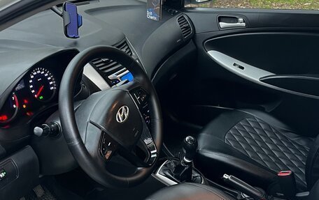 Hyundai Solaris II рестайлинг, 2011 год, 569 000 рублей, 6 фотография