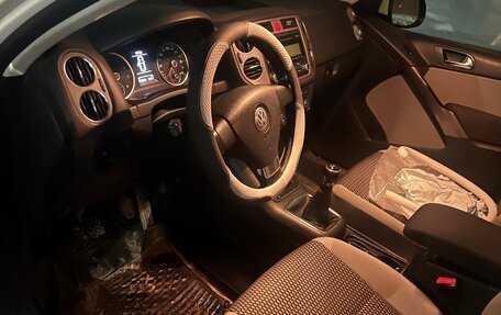 Volkswagen Tiguan I, 2009 год, 950 000 рублей, 4 фотография