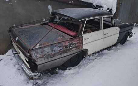 Mercedes-Benz W111, 1963 год, 1 250 000 рублей, 3 фотография