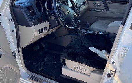 Mitsubishi Pajero IV, 2019 год, 3 700 000 рублей, 13 фотография