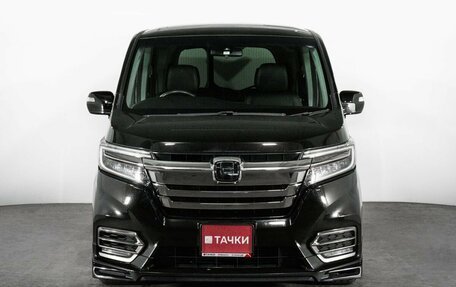 Honda Stepwgn IV, 2018 год, 2 290 000 рублей, 2 фотография