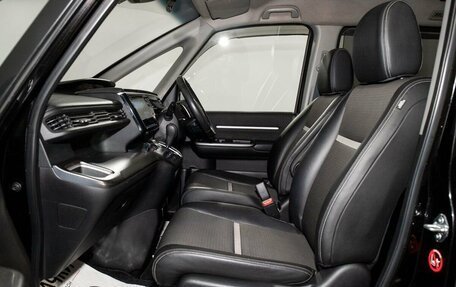 Honda Stepwgn IV, 2018 год, 2 290 000 рублей, 6 фотография