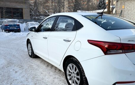 Hyundai Solaris II рестайлинг, 2017 год, 990 000 рублей, 7 фотография