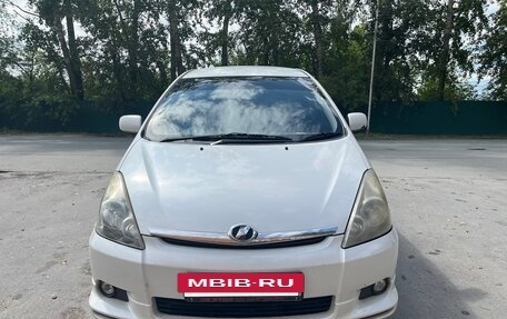 Toyota Wish II, 2003 год, 650 000 рублей, 2 фотография