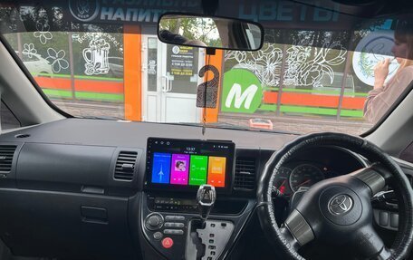 Toyota Wish II, 2003 год, 650 000 рублей, 11 фотография