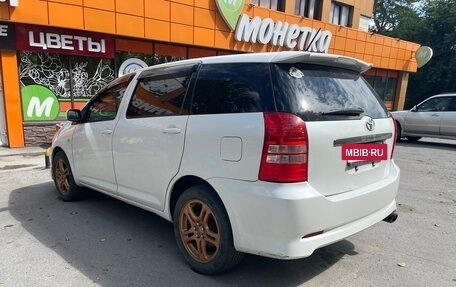 Toyota Wish II, 2003 год, 650 000 рублей, 7 фотография
