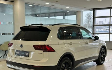Volkswagen Tiguan II, 2019 год, 2 597 000 рублей, 4 фотография