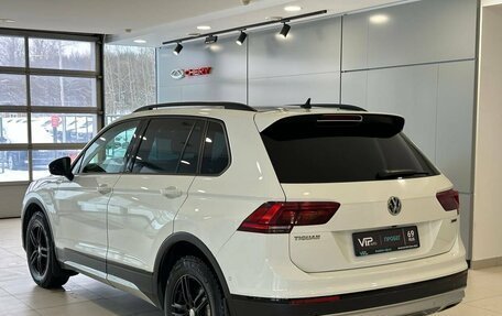 Volkswagen Tiguan II, 2019 год, 2 597 000 рублей, 6 фотография