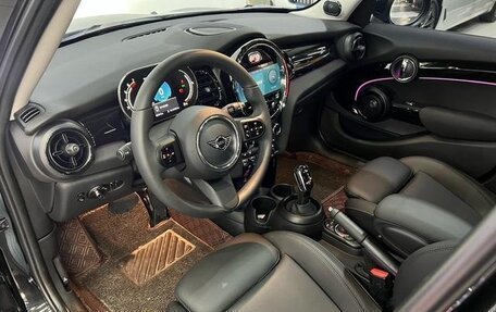 MINI Hatch, 2024 год, 3 260 999 рублей, 7 фотография