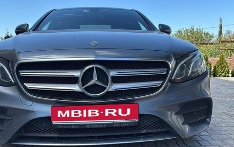 Mercedes-Benz E-Класс, 2019 год, 2 990 000 рублей, 7 фотография