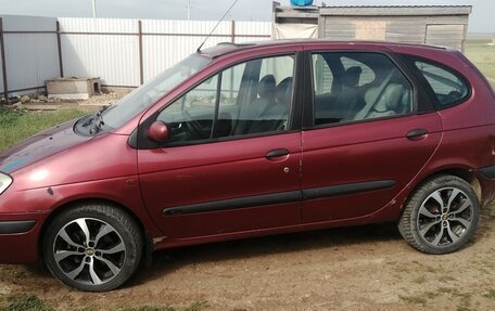 Renault Scenic III, 2001 год, 290 000 рублей, 2 фотография