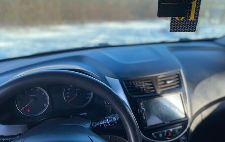 Hyundai Solaris II рестайлинг, 2012 год, 550 000 рублей, 8 фотография