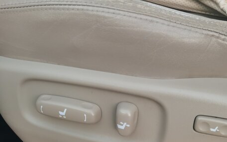 Toyota Land Cruiser Prado 120 рестайлинг, 2006 год, 2 600 000 рублей, 13 фотография