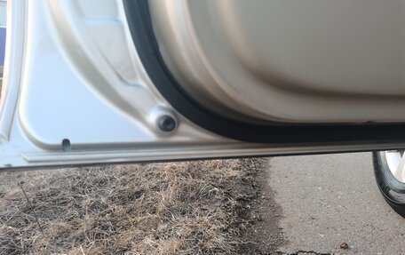 Toyota Land Cruiser Prado 120 рестайлинг, 2006 год, 2 600 000 рублей, 14 фотография