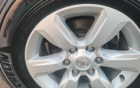 Toyota Land Cruiser Prado 120 рестайлинг, 2006 год, 2 600 000 рублей, 21 фотография