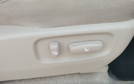 Toyota Land Cruiser Prado 120 рестайлинг, 2006 год, 2 600 000 рублей, 25 фотография