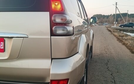 Toyota Land Cruiser Prado 120 рестайлинг, 2006 год, 2 600 000 рублей, 26 фотография