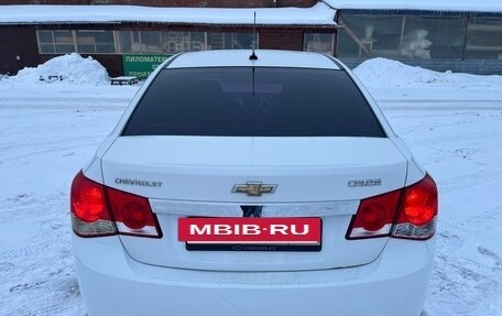 Chevrolet Cruze II, 2013 год, 810 000 рублей, 5 фотография