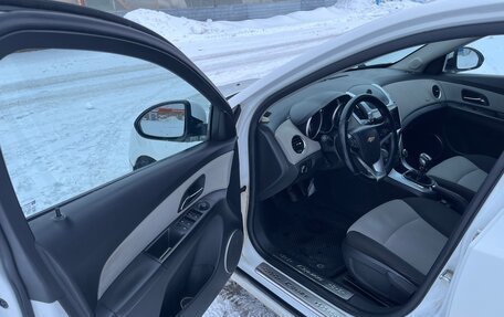 Chevrolet Cruze II, 2013 год, 810 000 рублей, 13 фотография