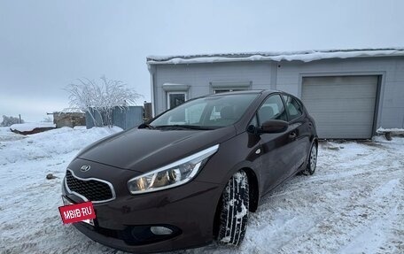 KIA cee'd III, 2013 год, 1 100 000 рублей, 10 фотография