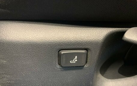 Toyota Corolla, 2019 год, 1 800 000 рублей, 10 фотография