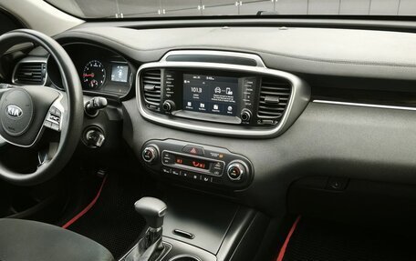 KIA Sorento II рестайлинг, 2018 год, 2 450 000 рублей, 15 фотография