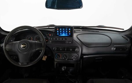 Chevrolet Niva I рестайлинг, 2015 год, 588 000 рублей, 7 фотография