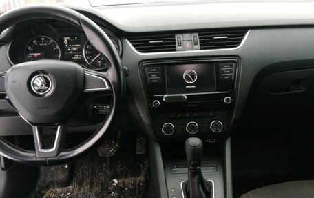 Skoda Octavia, 2018 год, 1 090 000 рублей, 5 фотография