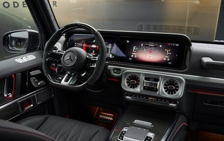 Mercedes-Benz G-Класс AMG, 2025 год, 32 980 000 рублей, 25 фотография