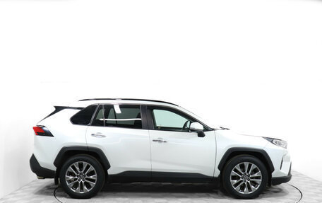 Toyota RAV4, 2019 год, 3 000 000 рублей, 4 фотография