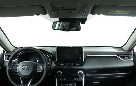 Toyota RAV4, 2019 год, 3 000 000 рублей, 12 фотография