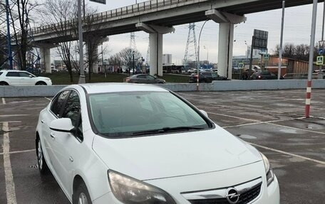 Opel Astra J, 2013 год, 1 100 000 рублей, 1 фотография