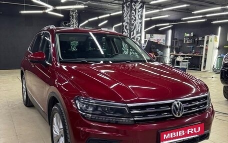 Volkswagen Tiguan II, 2017 год, 2 200 000 рублей, 1 фотография