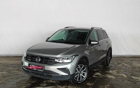 Volkswagen Tiguan II, 2021 год, 3 885 000 рублей, 1 фотография