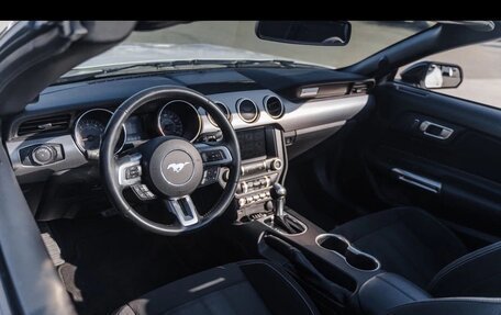 Ford Mustang VI рестайлинг, 2018 год, 2 595 000 рублей, 3 фотография